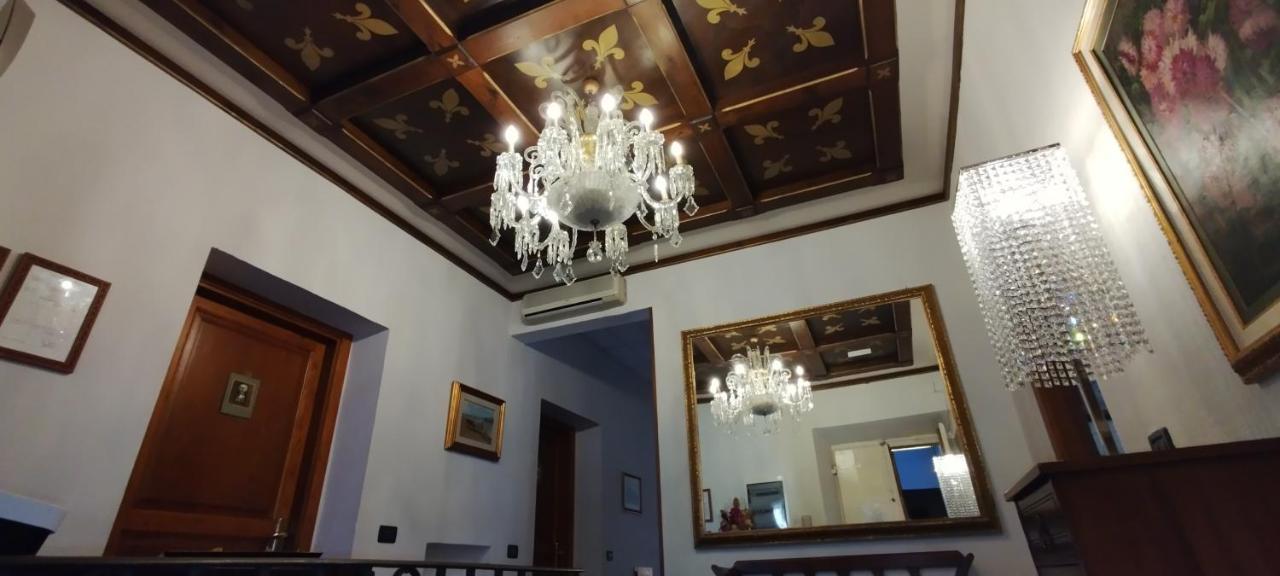 บีแอนด์บีซอคจิออโนมิเชลานเจโล Bed & Breakfast ฟลอเรนซ์ ภายนอก รูปภาพ